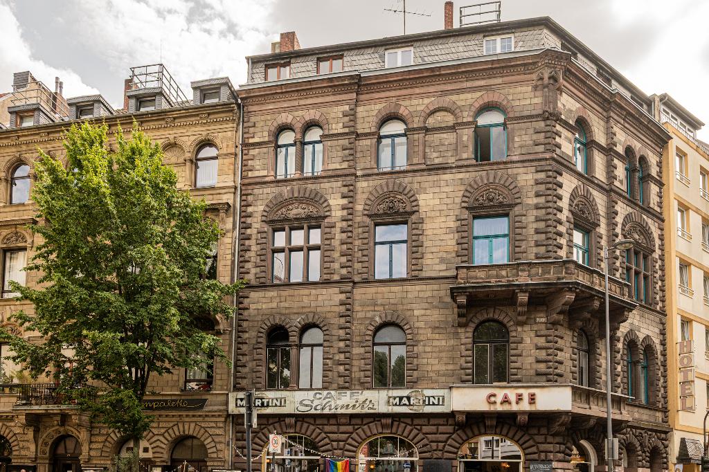 Gebäude, Café, Köln, Retro, urtümlich Autor: jeTI ©2025